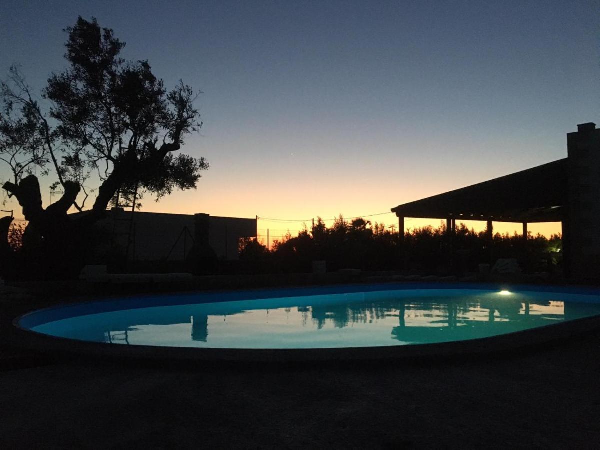 Villetta Mari Con Piscina Esclusiva Nel Salento Capilungo Extérieur photo