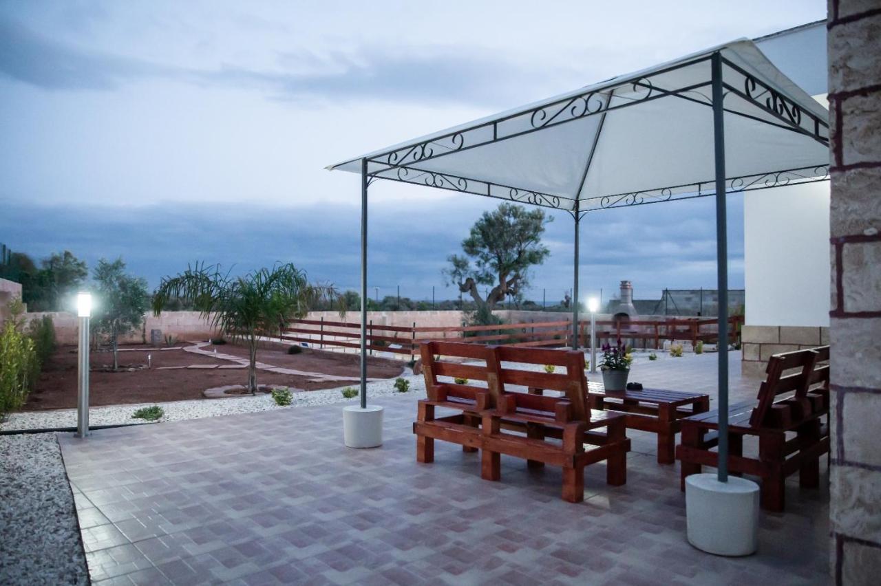 Villetta Mari Con Piscina Esclusiva Nel Salento Capilungo Extérieur photo