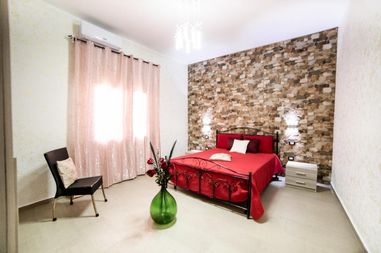 Villetta Mari Con Piscina Esclusiva Nel Salento Capilungo Extérieur photo